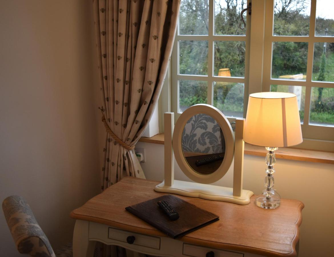 Three Horseshoes Country Inn Barry Luaran gambar