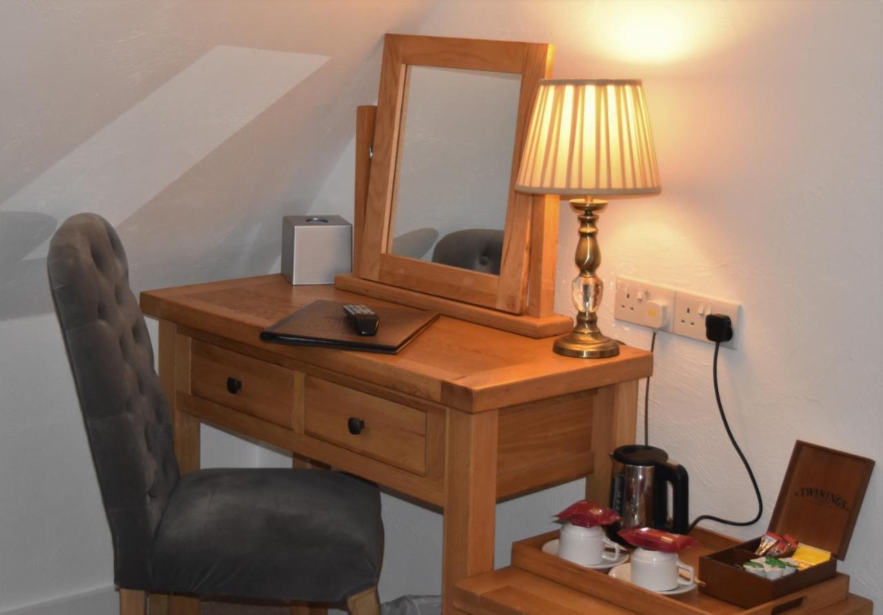 Three Horseshoes Country Inn Barry Luaran gambar